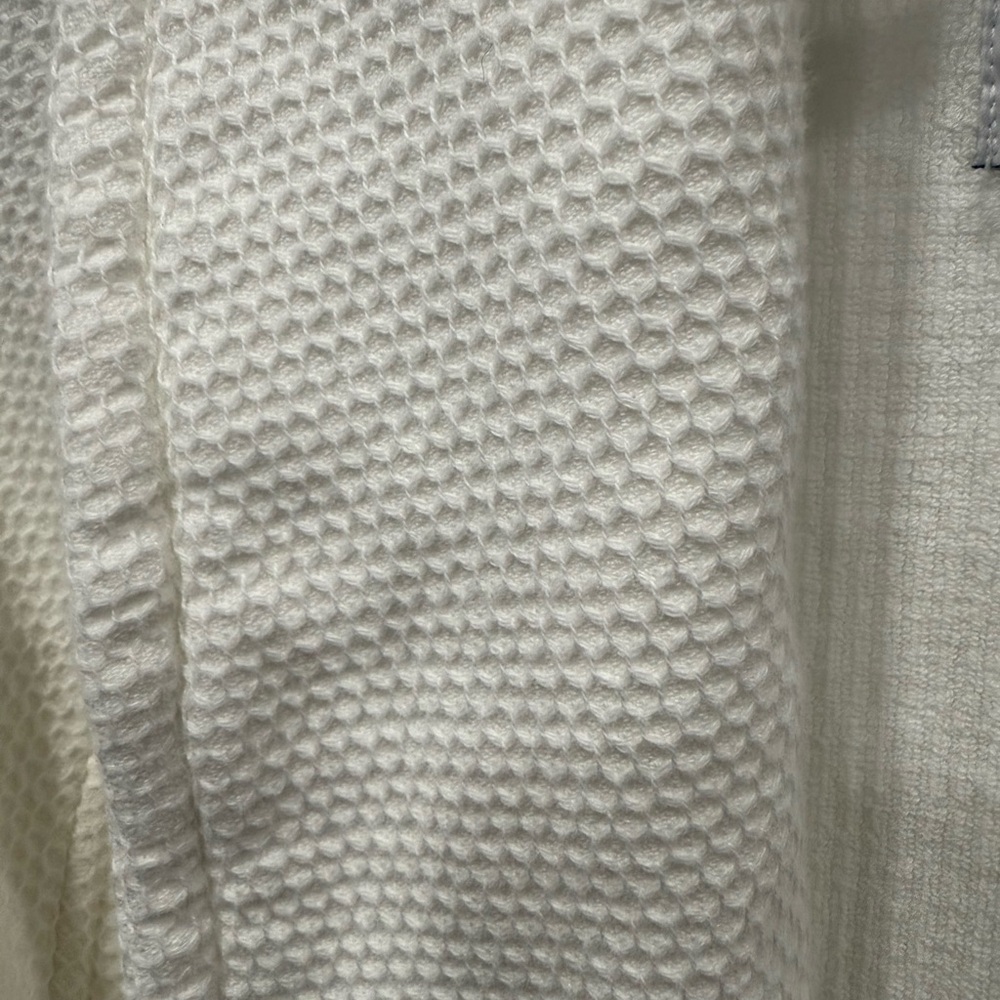 MATOUK NEW Size Small WAFFLE ROBE - WHITE - Picture 7 of 10